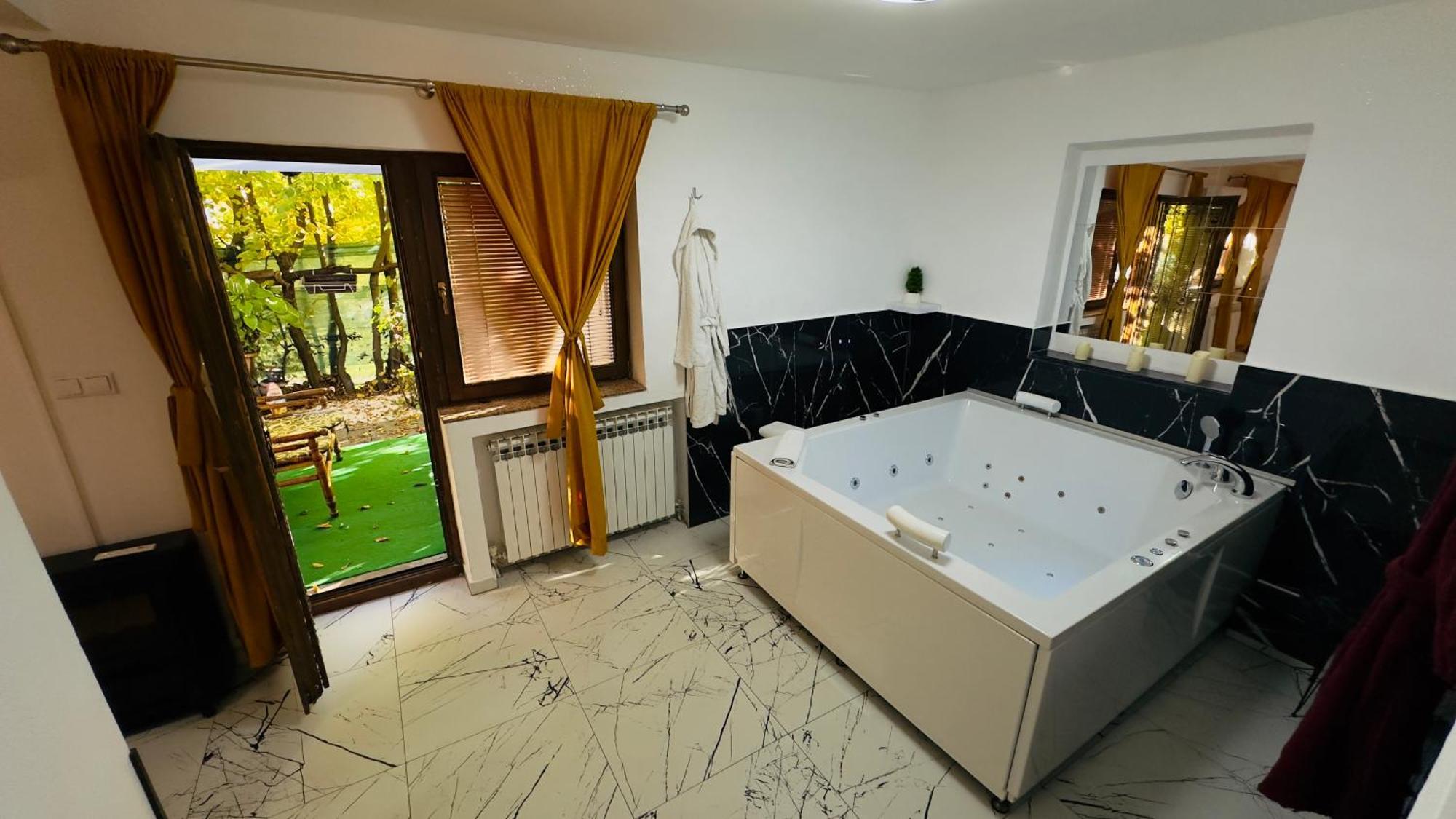 Hedonist Spa Jacuzzi Sarajevo Free Parking ภายนอก รูปภาพ