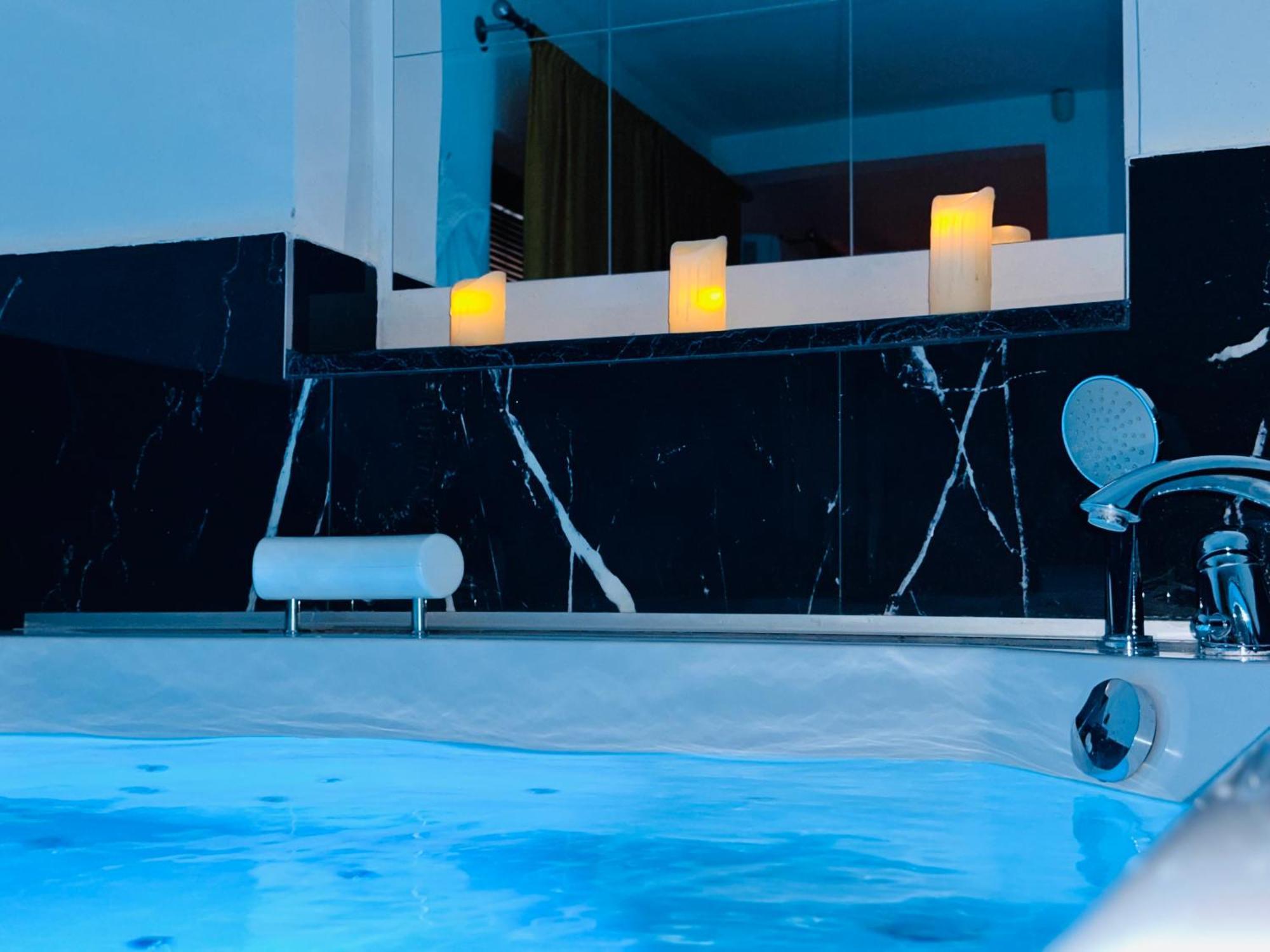 Hedonist Spa Jacuzzi Sarajevo Free Parking ภายนอก รูปภาพ