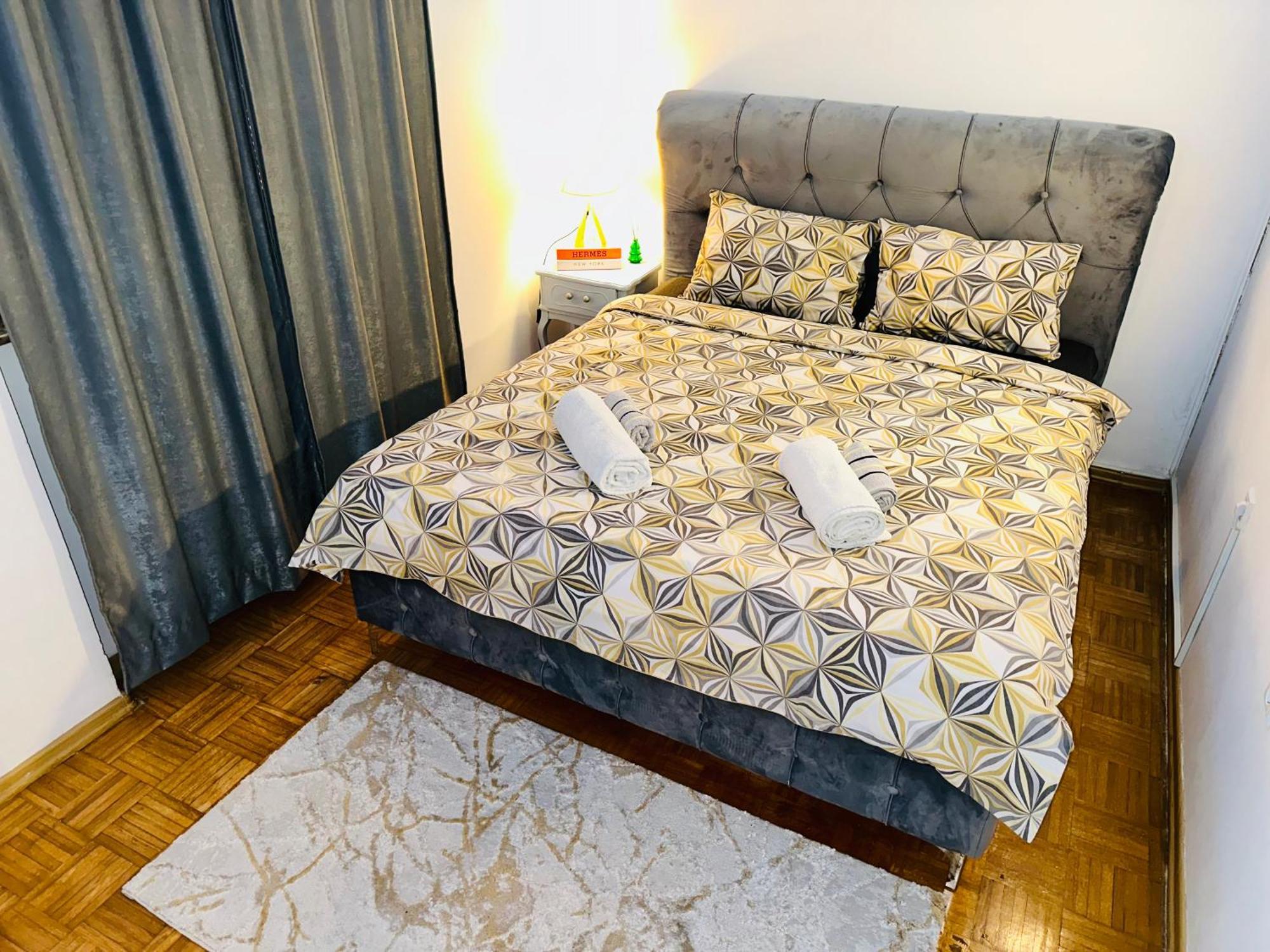 Hedonist Spa Jacuzzi Sarajevo Free Parking ภายนอก รูปภาพ